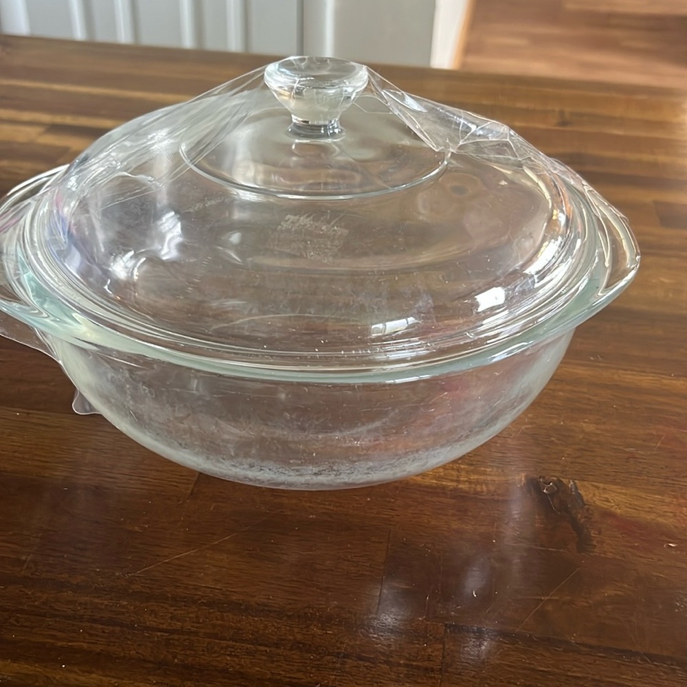 Vintage Pyrex clear glass with lid